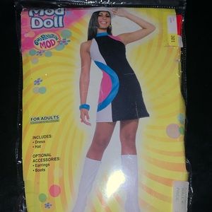 Mod doll 60’s girl costume